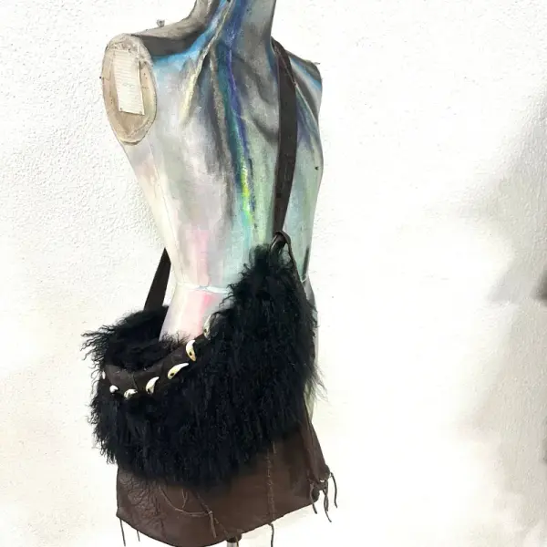 8 Wolves Shoulder Bag