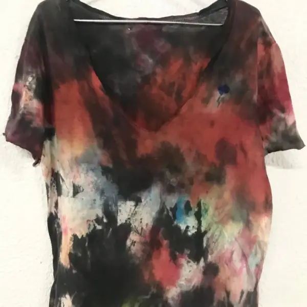 Half-Sleeve V-Neck T-Shirt – Men’s