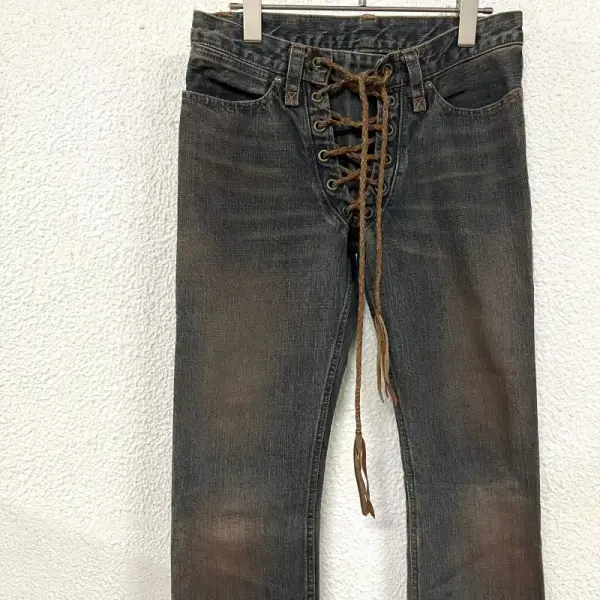 Lace-Up Pants, Model 1 – Men’s
