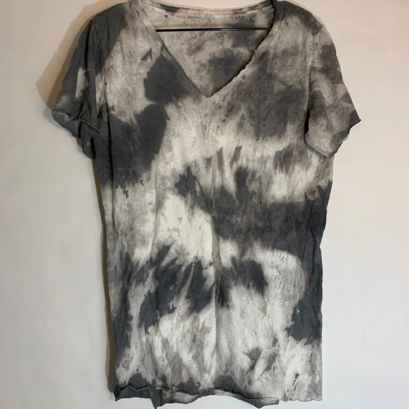 Wild Horse Half-Sleeve V-Neck T-Shirt – Men’s
